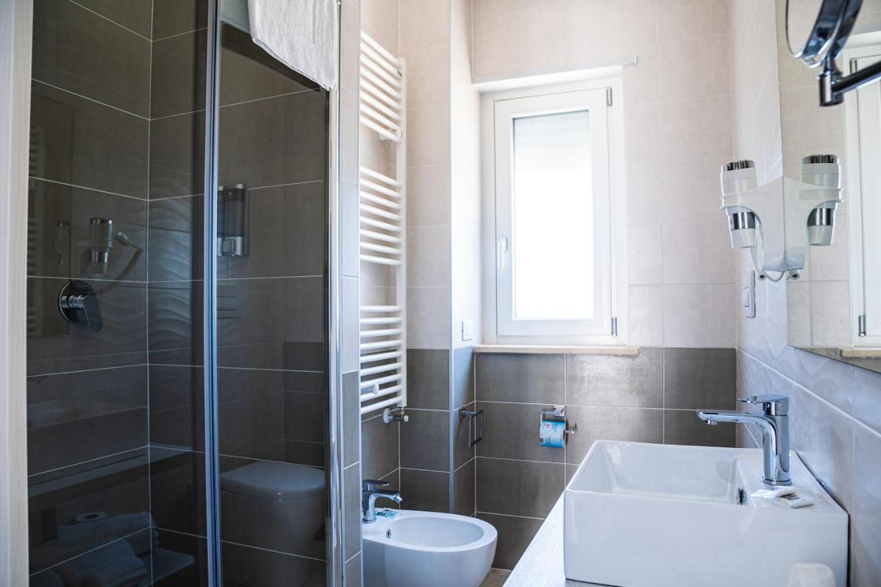 Ninfa Marina Hotel Термоли Екстериор снимка